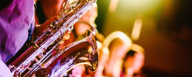 Söndag den 13 oktober – Gudstjänst kl 11, Sinnesrogudstjänst kl 16